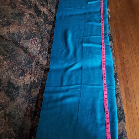 Artisan lovely paisley pattern, turquoise, classic cashmere wrap, shawl, scarf - Picture 2 of 5